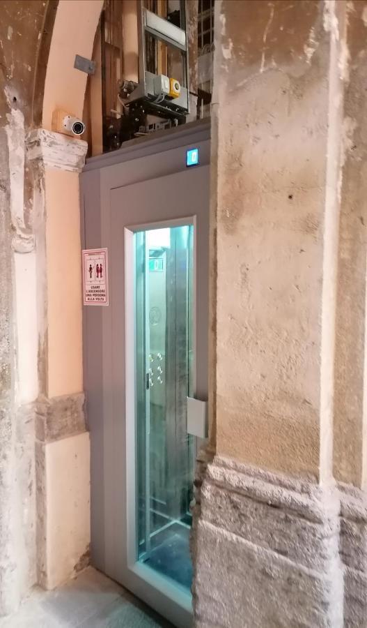 Вілла Napoli Royal Flats Екстер'єр фото